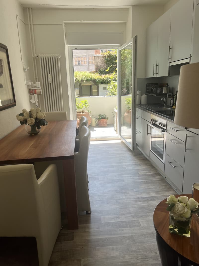 Sehr ruhige Garten 3 1/2 Wohnung im EG nur wenige Min. zu Fuss an Rhein (1)