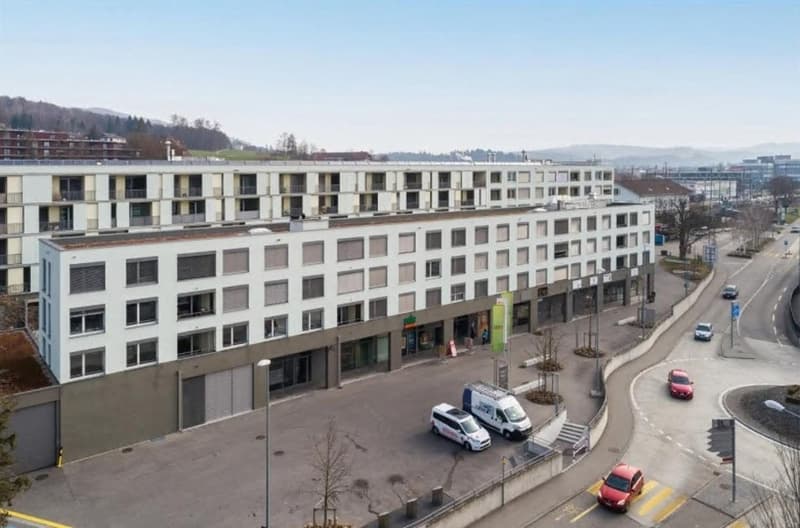 Helle 2.5 Zimmer Wohnung mit 94.5 m² direkt am Bahnhof Aarburg, ab 01.11.2026 (2)