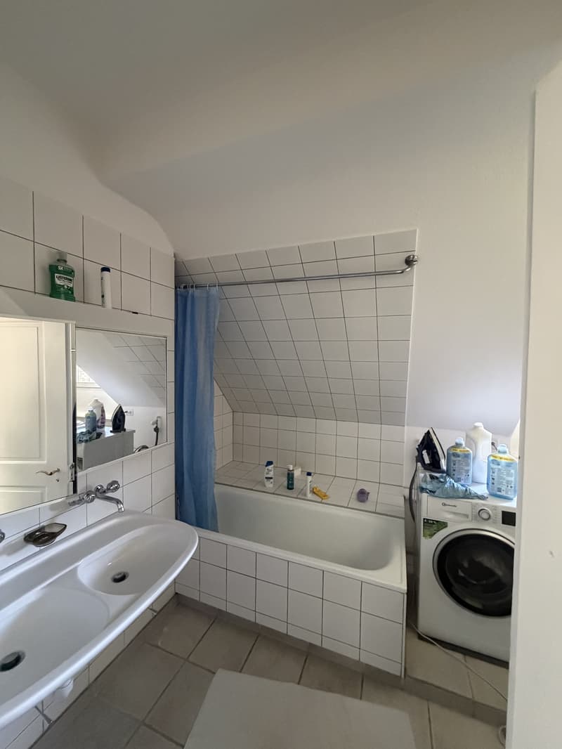 Room in Le Chateau available! (7)