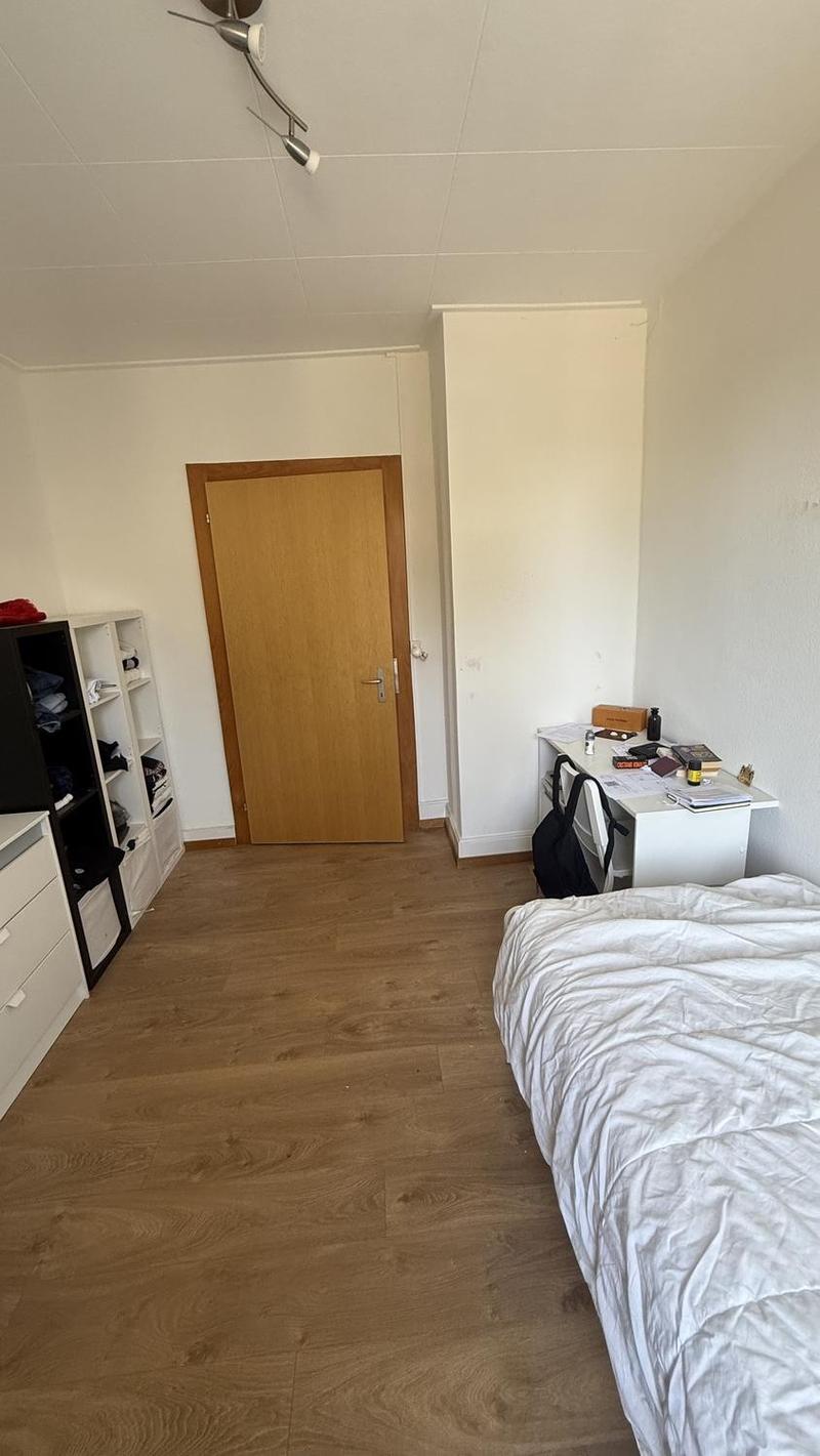Helles möbliertes Zimmer 2 Min. vom Bahnhof Wohlen (1)