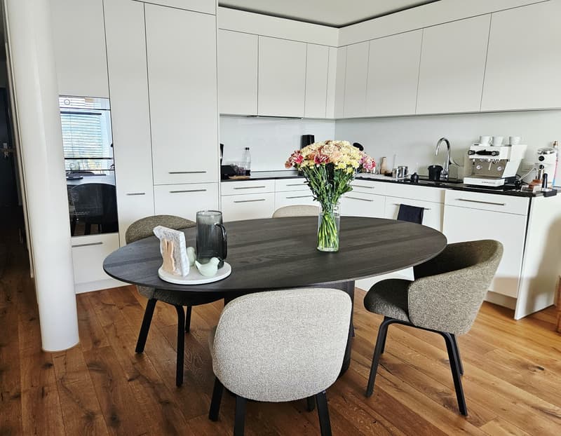 Exklusive 3.5-Zimmer-Mietwohnung in Zürich-Höngg mit Panoramablick (3)