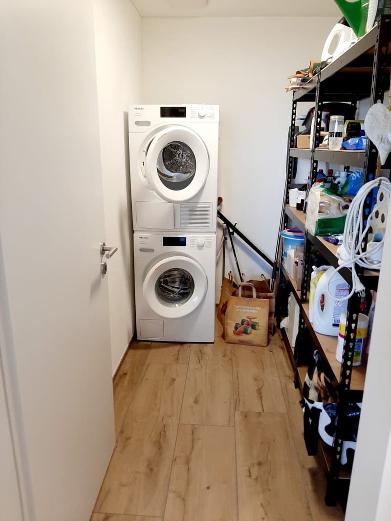 Moderne Neubau 3,5 Zimmer- Wohnung (5)