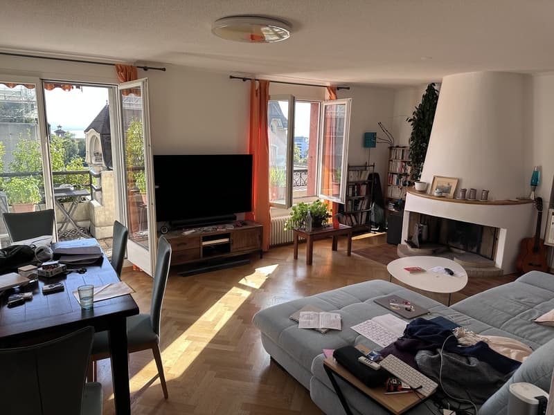 Charmant appartement de 3.5 pièces avec balcon près de Chauderon (2)