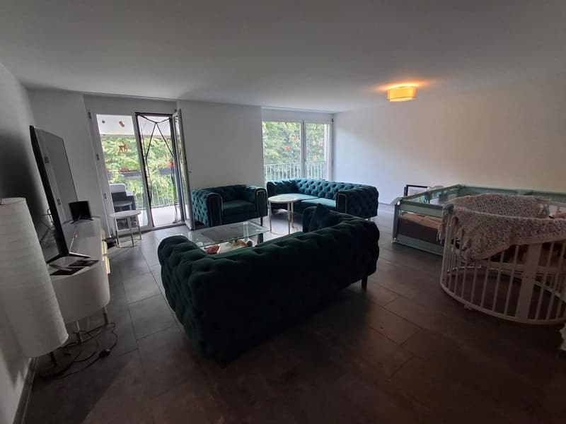 Helle 3,5-Zimmer-Wohnung mit zwei Balkonen und großem Wohnzimmer (6)