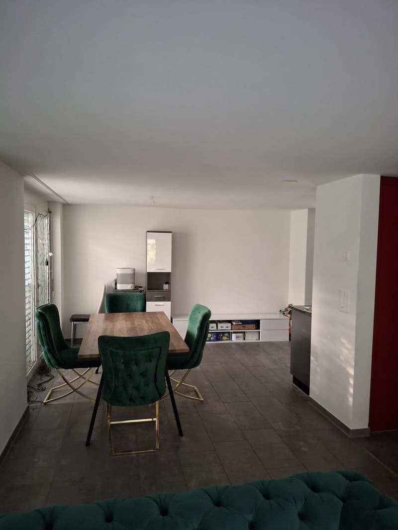 Helle 3,5-Zimmer-Wohnung mit zwei Balkonen und großem Wohnzimmer (12)