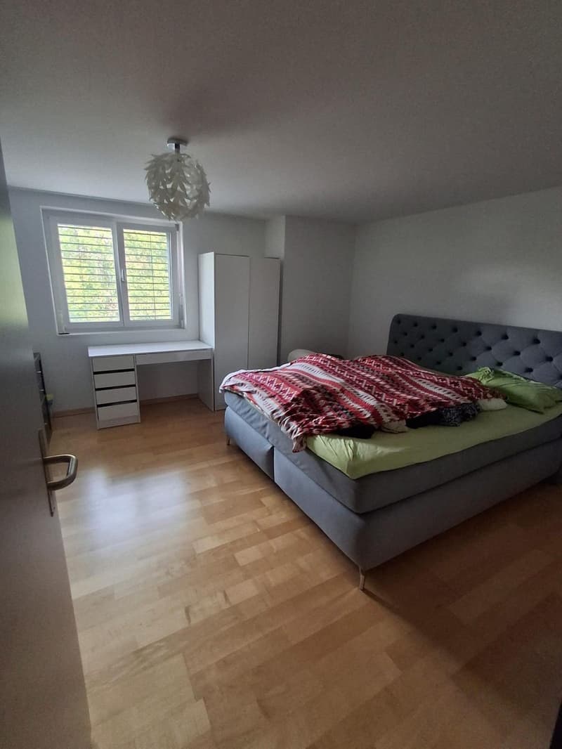 Helle 3,5-Zimmer-Wohnung mit zwei Balkonen und großem Wohnzimmer (11)