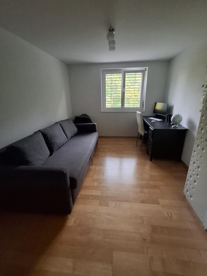 Helle 3,5-Zimmer-Wohnung mit zwei Balkonen und großem Wohnzimmer (10)