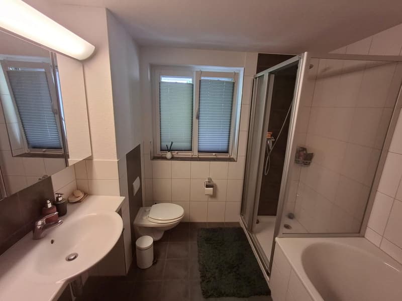 Helle 3,5-Zimmer-Wohnung mit zwei Balkonen und großem Wohnzimmer (2)