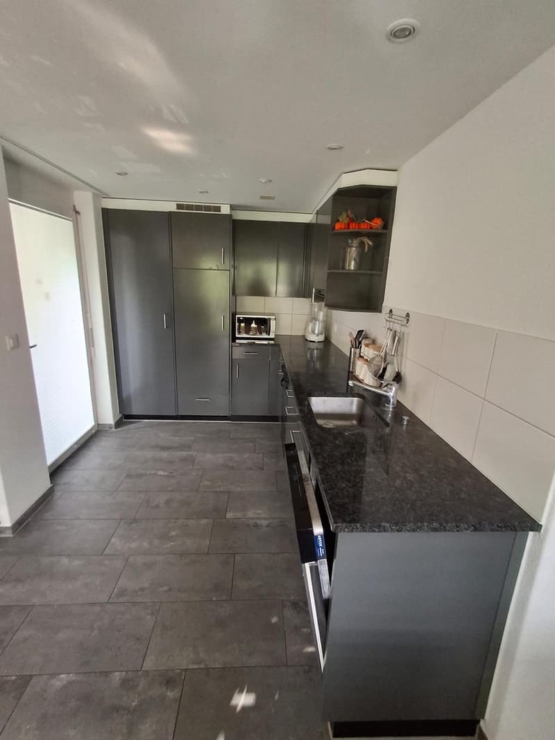 Helle 3,5-Zimmer-Wohnung mit zwei Balkonen und großem Wohnzimmer (8)