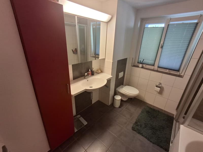 Helle 3,5-Zimmer-Wohnung mit zwei Balkonen und großem Wohnzimmer (4)