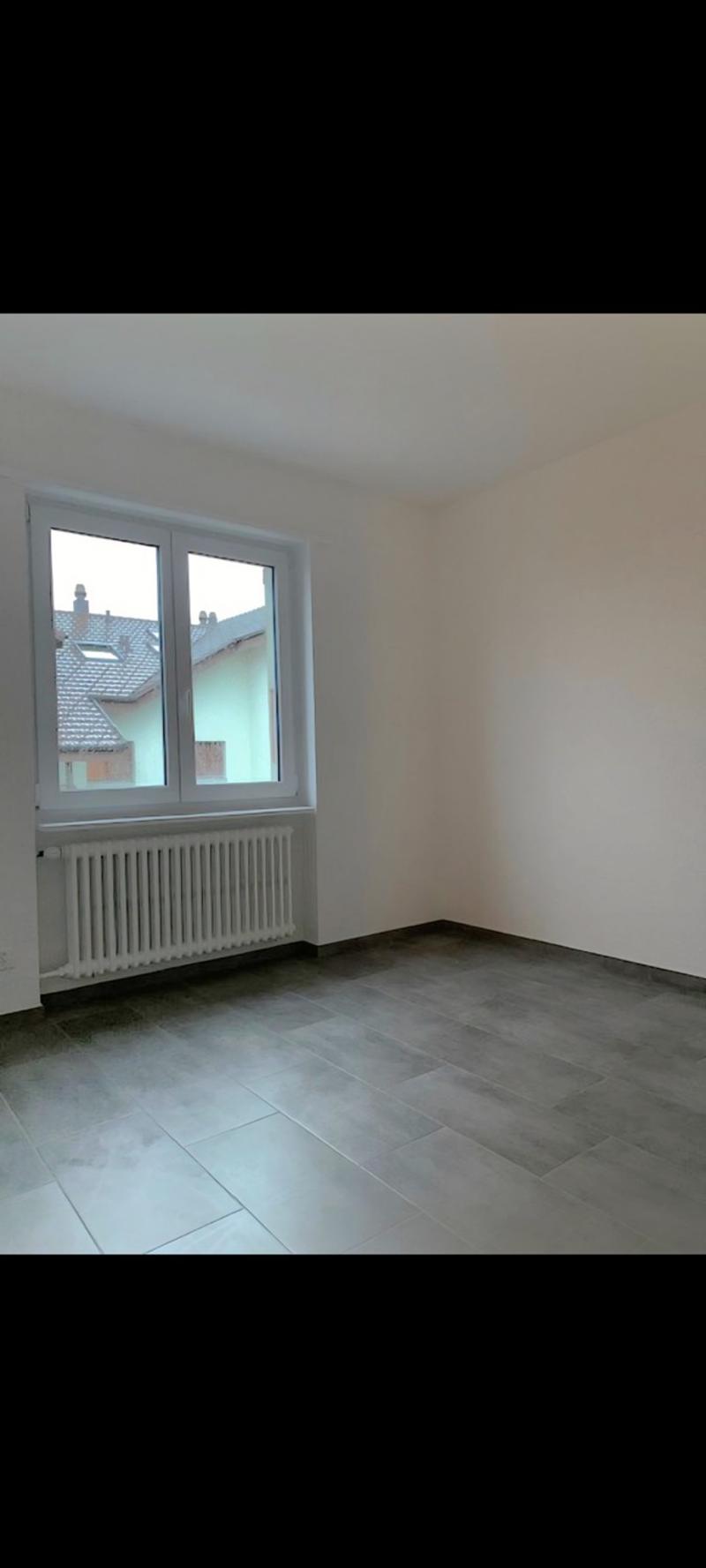 3,5 Zimmer -Wohnung(1.Stock,rechts), an der Allerheiligenstrasse 77, in 2540 Grenchen 80 m'2 , CHF 1'525.- inkl. (3)