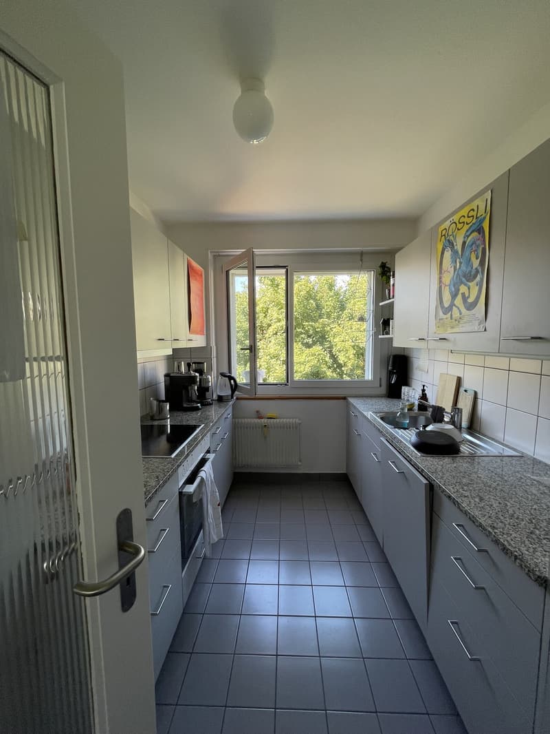 Helle 4-Zimmer-Wohnung in Ostermundigen (2)
