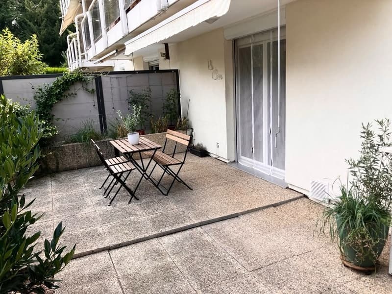 Lease Takeover for Terrace Apartment adjacent to Lac Leman (6)