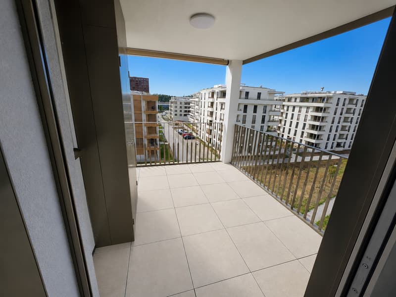 Appartement moderne de 2.5 pièces avec grand balcon à Marly (8)