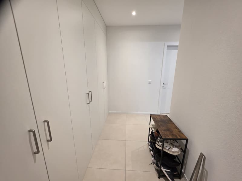 Appartement moderne de 2.5 pièces avec grand balcon à Marly (11)