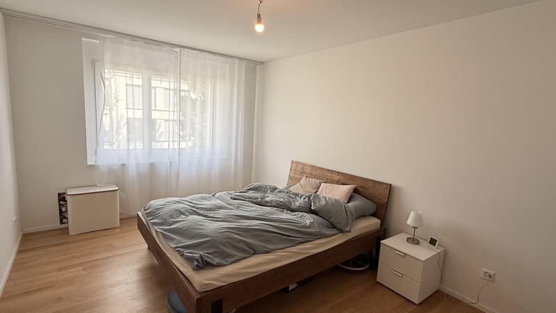 Möbilierte 2.5-Zimmerwohnung mit Balkon zur Untermiete (11)