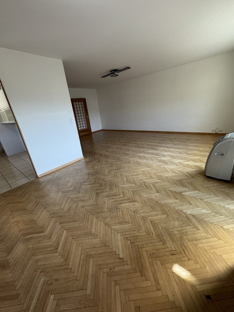 Bel appartement de 4 pièces 1/2 à Louer à Sierre (Valais) (5)