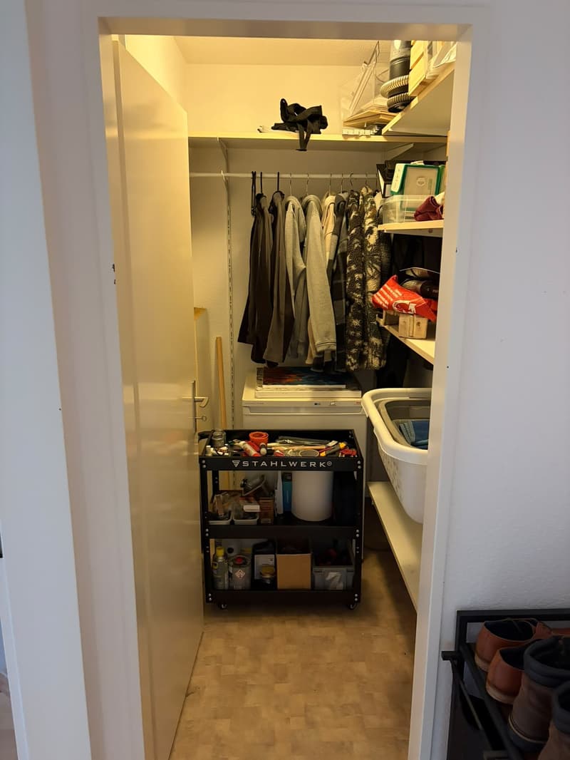 Nachmieter gesucht, helle, grosszügige 3.5 Zi. Whg. (7)