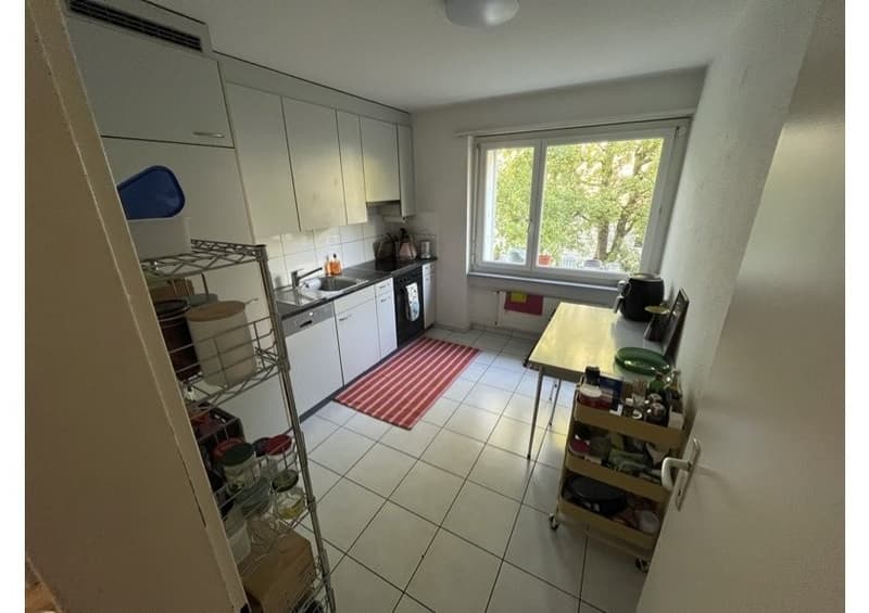 4-Zimmer-Wohnung ab 1. Oktober zu vermieten (2)