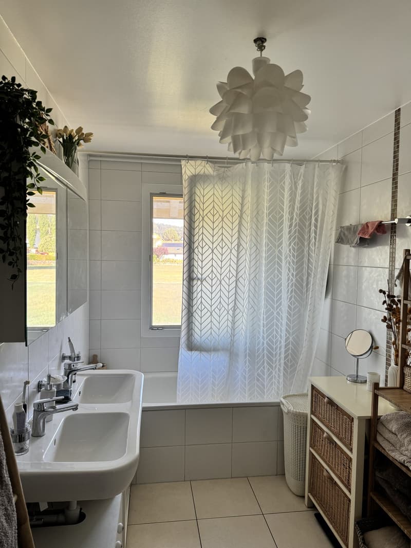 Spacieux 3.5 pièces avec grand séjour et balcon Bottens (9)