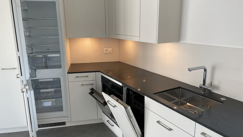 Helle 2.5-Zimmerwohnung direkt beim Bahnhof Bülach ab 01.11.2026 (9)