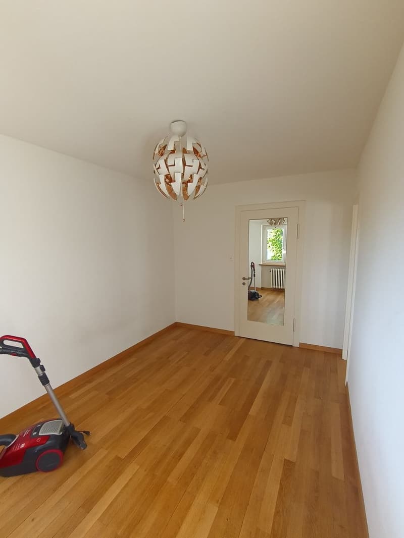 Spacious Double Room with Balcony, Garden & Excellent Transport Links (7)