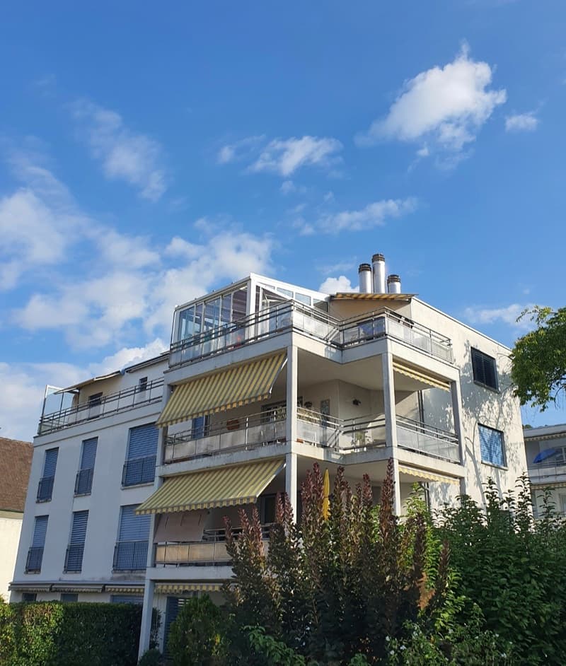 Grosse, helle 4.5-Zimmer-Dachwohnung in Wettingen (5)