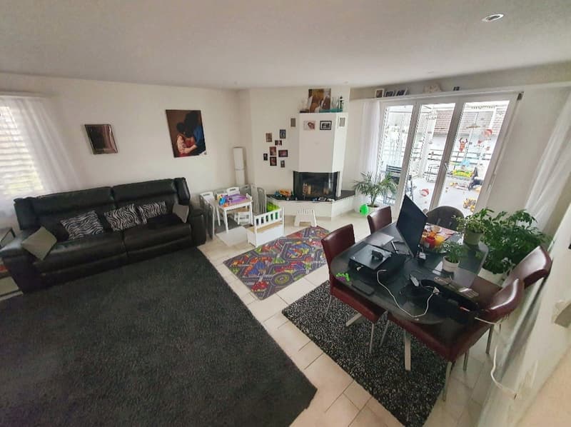 Grosse, helle 4.5-Zimmer-Dachwohnung in Wettingen (1)