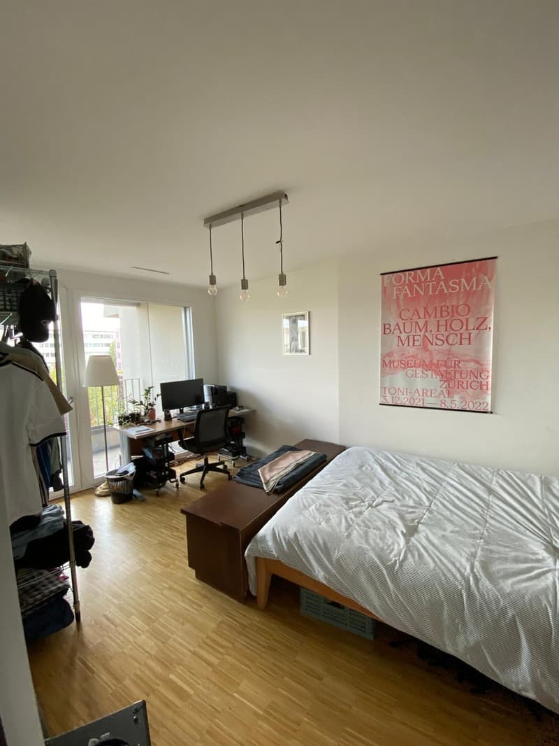 Cozy room in lovely 4 person flat (3)