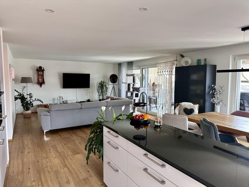 Wunderschöne 4,5 Zimmer Wohnung (5)