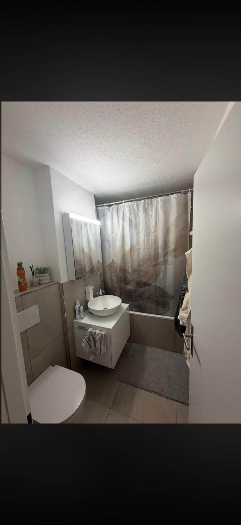 Neu saniertes WG Zimmer (2)