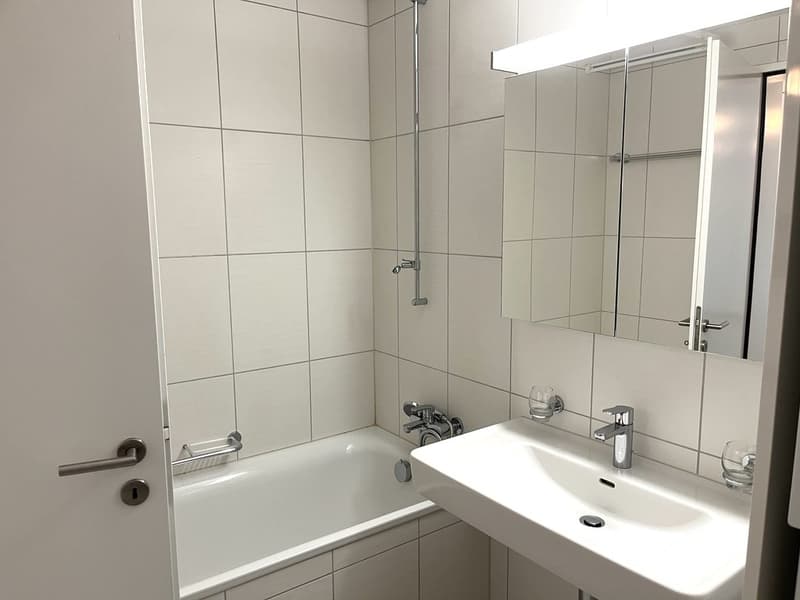 Ab sofort: 2.5-Zimmer-Wohnung in Felsberg zu vermieten (7)