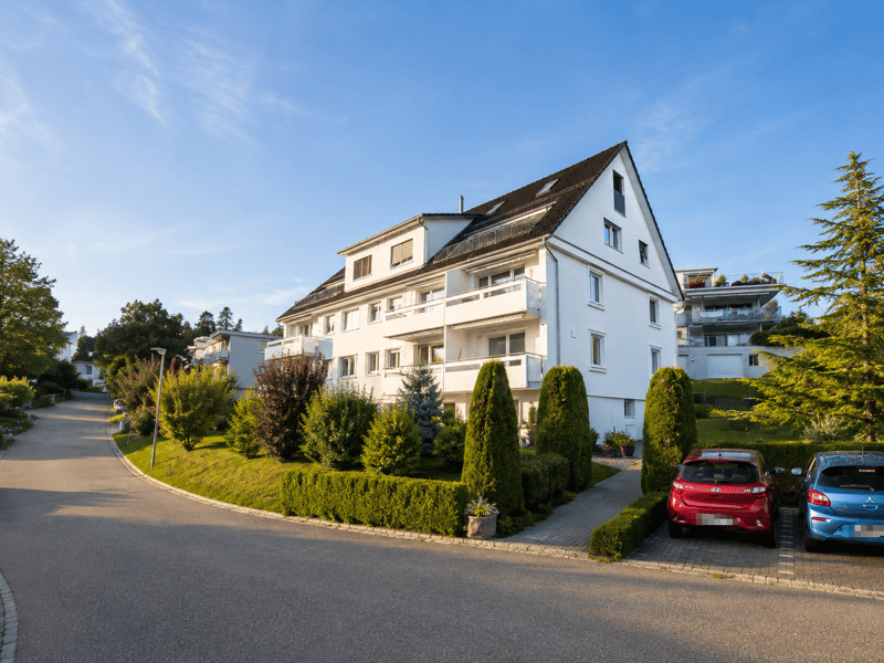 Nachmieter gesucht - helle 2.5-Zimmer-Wohnung mit Balkon in Hadlikon/Hinwil (2)
