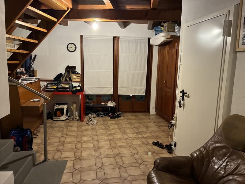 Charmant appartement 4 pièces avec cheminée et mezzanine à 5 min d'Echallens (5)
