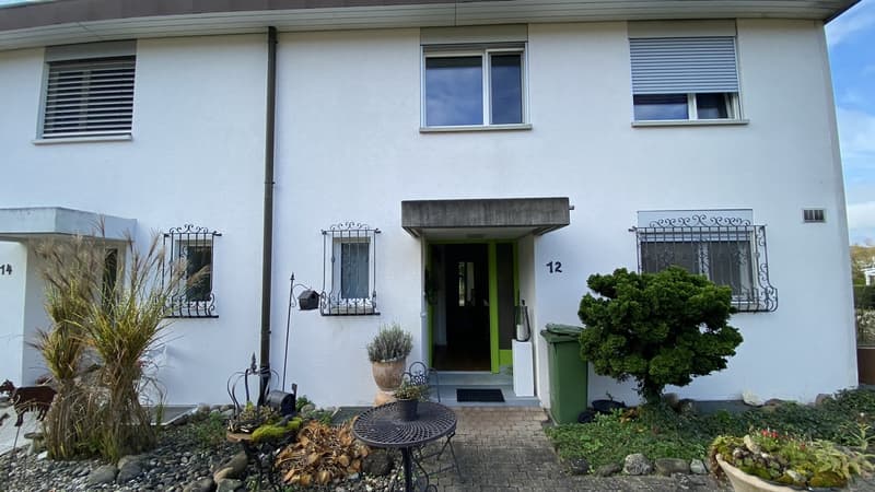 WG-Zimmer mit Balkon (Abendsonne) in 5.5 Zi Haus, zentraler Lage. (7)