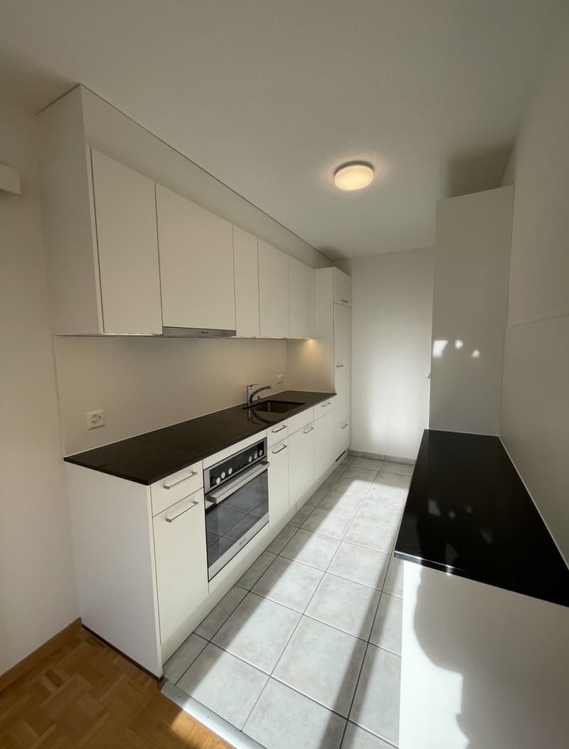 Helle 2.5-Zimmer-Wohnung mit Balkon in Zollikofen (4)