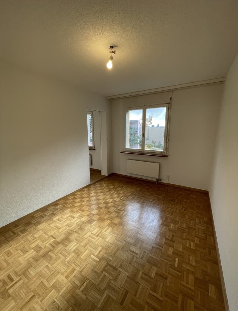 Helle 2.5-Zimmer-Wohnung mit Balkon in Zollikofen (3)