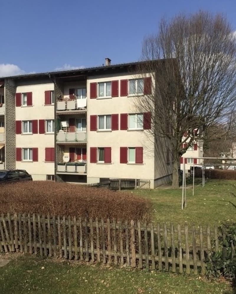 WG Zimmer direkt am Dübendorf Bahnhof (4)