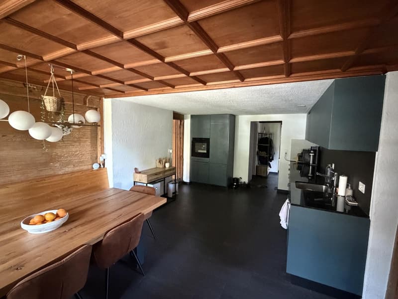 Charmante 4.5-Zimmer-Wohnung im renovierten Bauernhaus (1)