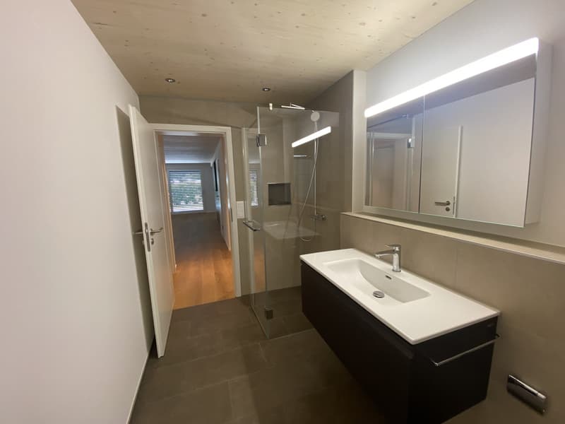 Lichtdurchflutete Erdgeschosswohnung mit Terrasse, Garten & modernem Standard (9)