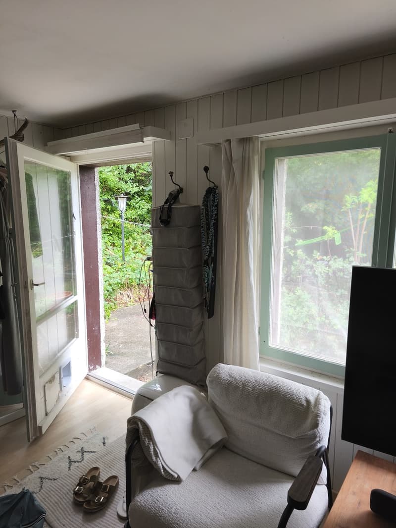 Geräumiges Zimmer in 3er WG zu vermieten (4)