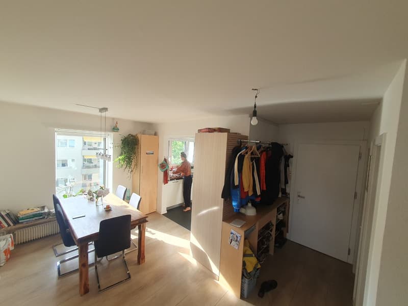 Zentrales, helles Zimmer an ruhiger Lage in Thun (3)