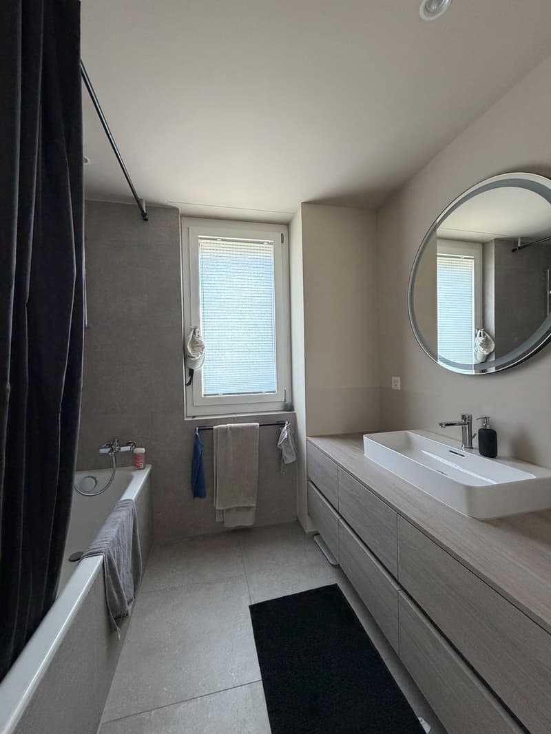 Moderne und helle 3.5-Zimmerwohnung (5)