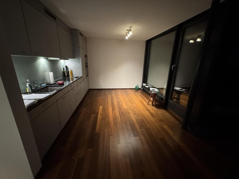 (BEFRISTET) Premium möblierte 2.5-Zimmer-Wohnung an zentraler Lage in St. Gallen (2)