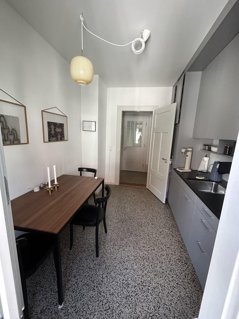 Charmante 2-Zimmerwohnung im Altbau  liebevoll renoviert (2)