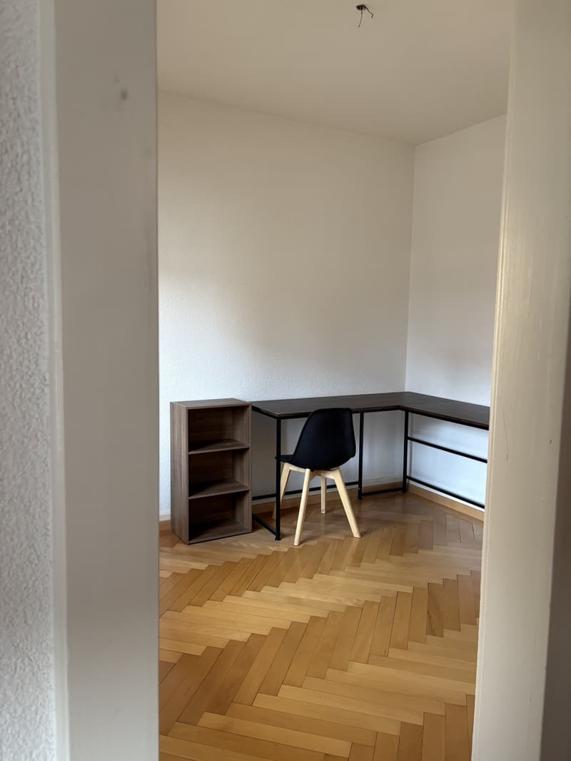 Appartement 3.5 pièces - 2 balcons - 5e étage - Perolles (9)