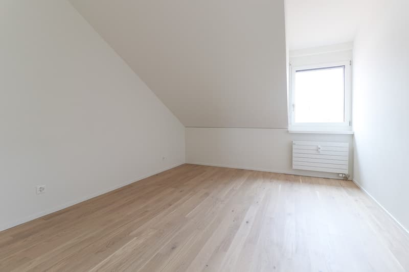 Helle 3.5-Zimmer-Dachwohnung an ruhiger Lage in Jegenstorf (7)