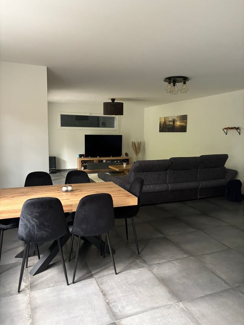 À louer  Magnifique appartement de 4 pièces à Farvagny (2)