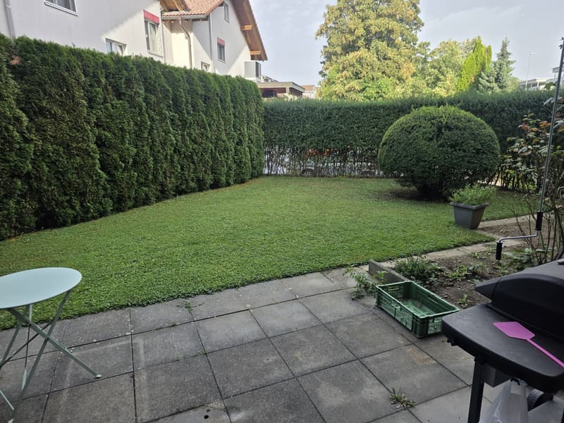 2.5-Room Apartment with Large Private Garden in Edlibach (3)