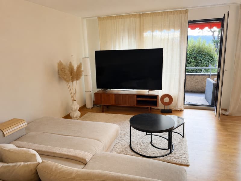 2.5-Zi-Wohnung, grosser Balkon, ruhige Lage Erlenbach (Fussweg Bahnhof Winkel 7 Min.) (1)